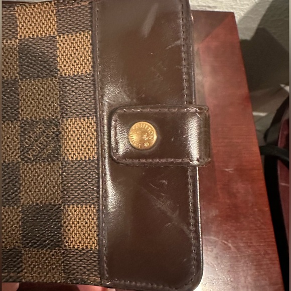 LV WALLET - Picture 8 of 11